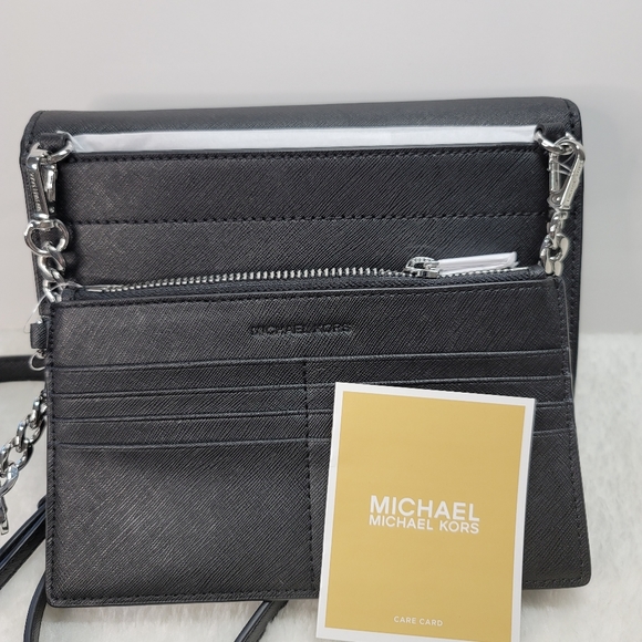 MK 3n1 clutch, wristlet xbody bag in taupe &black - Picture 11 of 11